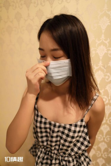 女性啪啪流出白色液体